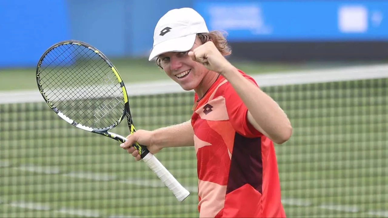 USA's Alex Michelsen Resorts To Pickleball Serve In Moselle Open After Suffering Abdominal Injury- WATCH