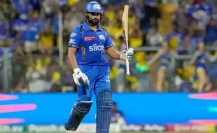 'RCB Aa Jao Bhai': Rohit Sharma Gets Crazy Request Amidst Uncertain IPL Future With Mumbai Indians: Watch