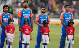 Indian National Anthem Stops Midway Before India Vs South Africa 1st T20I; Players Left Confused- WATCH