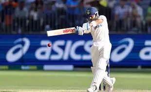 Virat Kohli's Aussie Plundering In Perth Triggers Panic Among Hosts As Border Pulls Up Cummins For Big Blunder