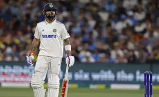 Sunil Gavaskar Praises Virat Kohli Despite Failure In Adelaide Test, Wants Team India To Follow Him